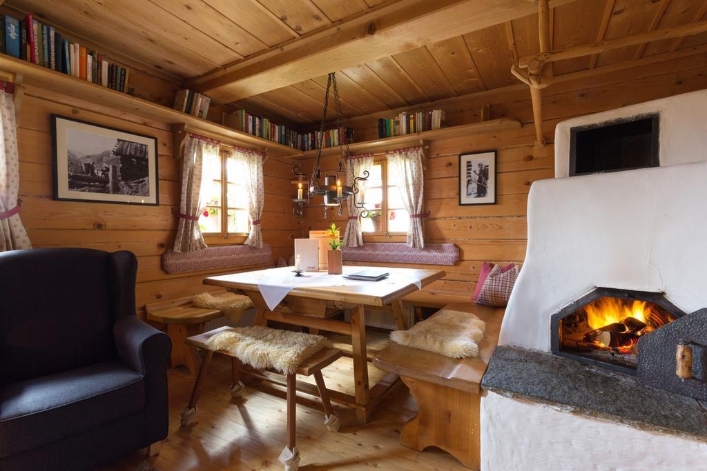 Hotel Almdorf Seinerzeit Wiedweg Pokój zdjęcie