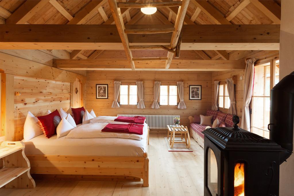 Hotel Almdorf Seinerzeit Wiedweg Zewnętrze zdjęcie