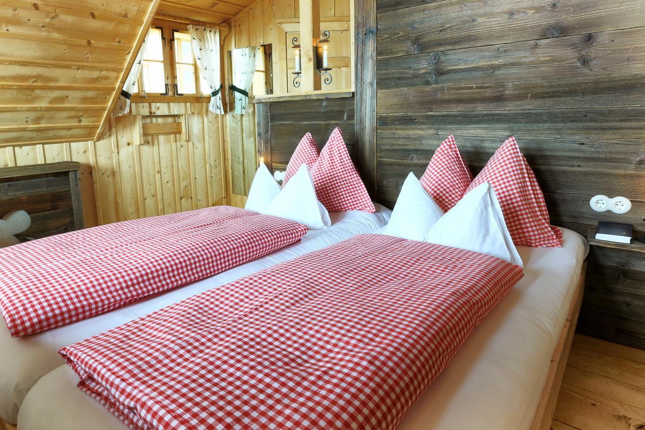 Hotel Almdorf Seinerzeit Wiedweg Zewnętrze zdjęcie